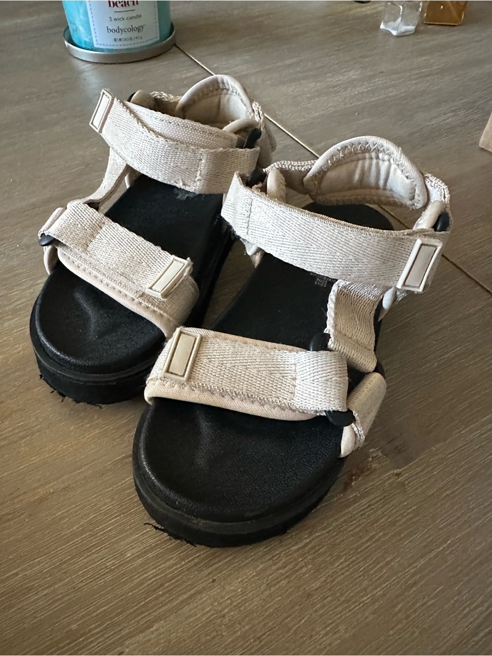GAP Toddler Canvas Sport Sandals Off White Size 9/10 Hook & Loop